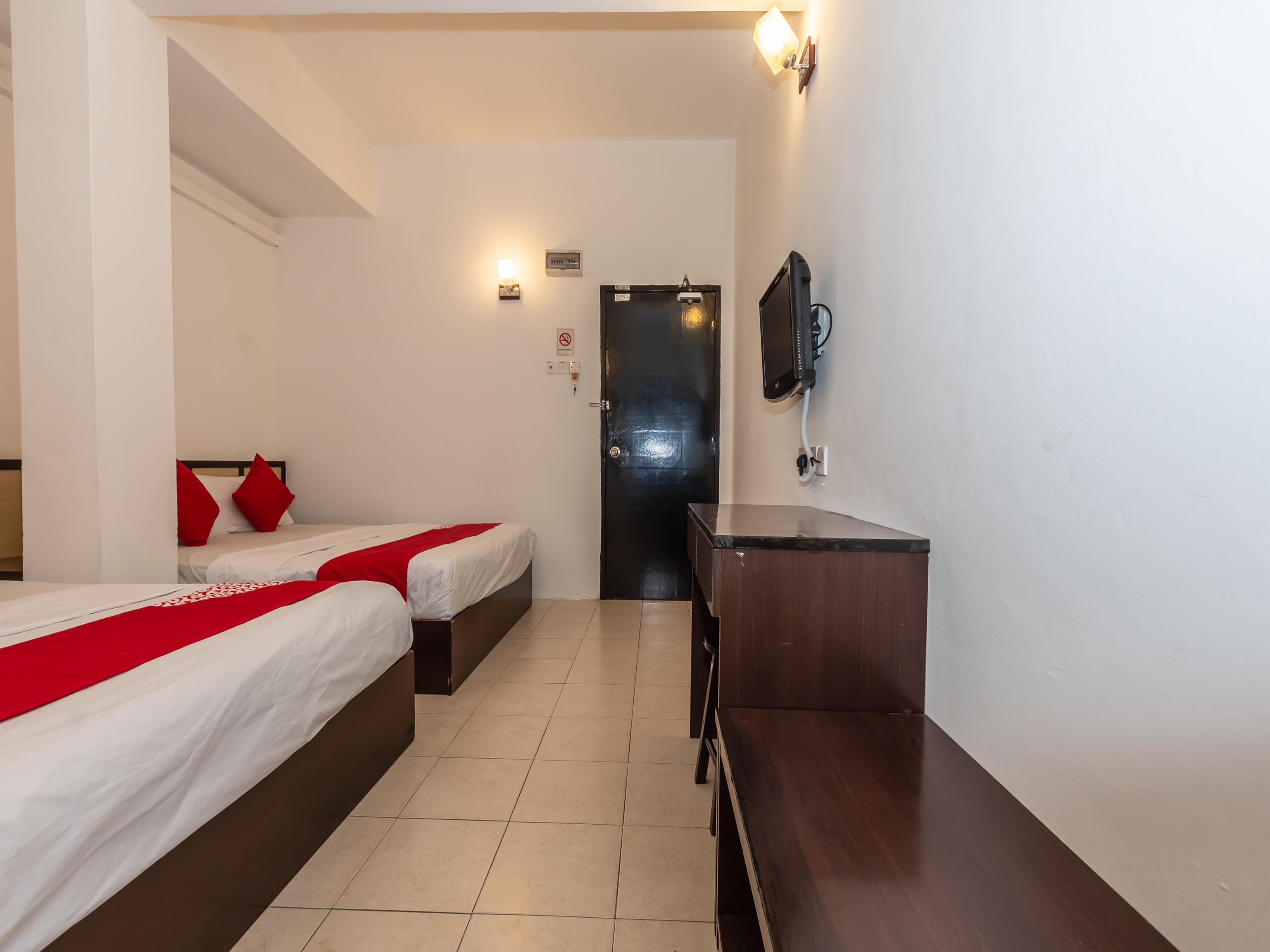 Oyo 1192 Hash House Hotel Malacca Exterior photo