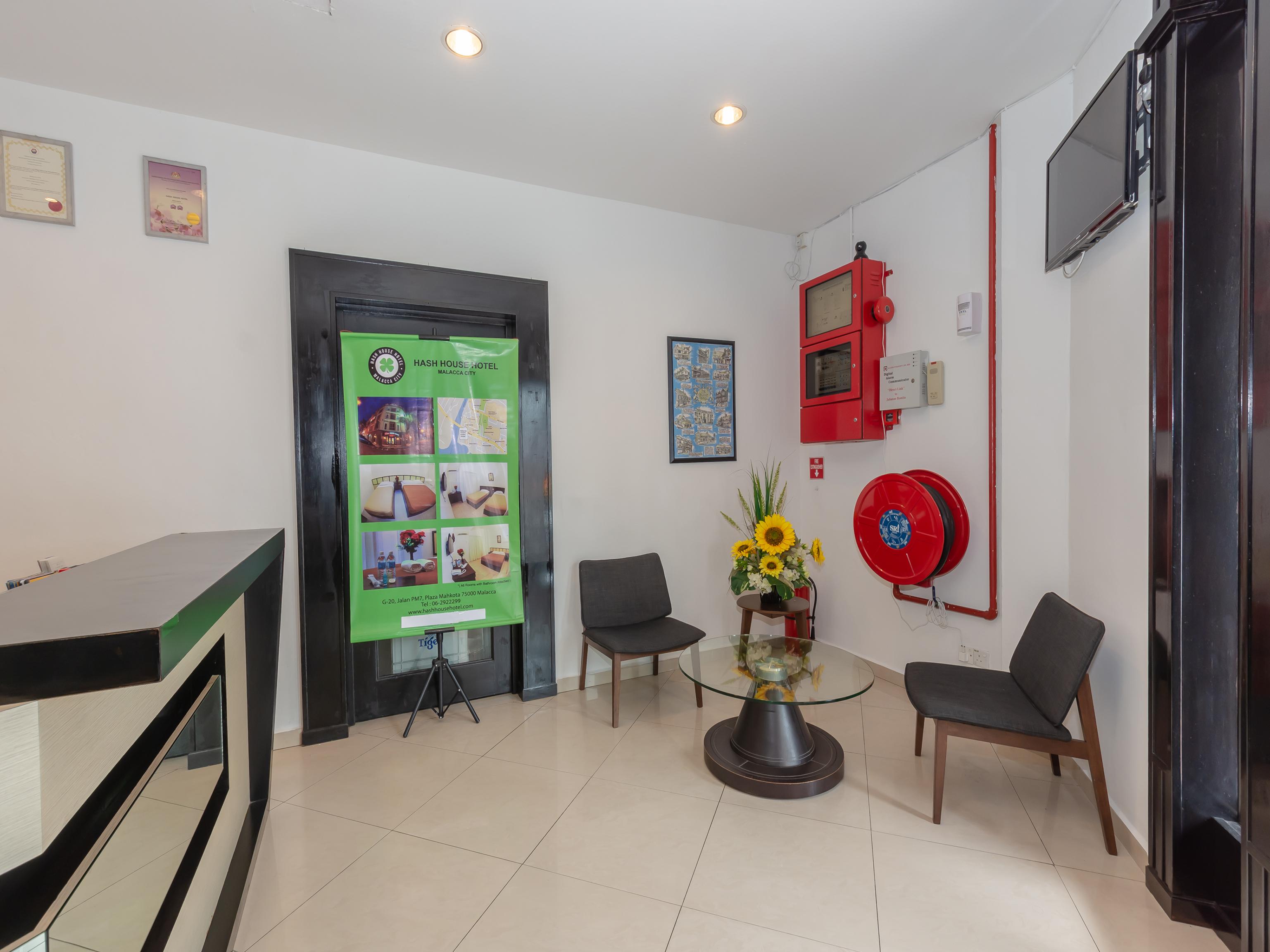Oyo 1192 Hash House Hotel Malacca Exterior photo