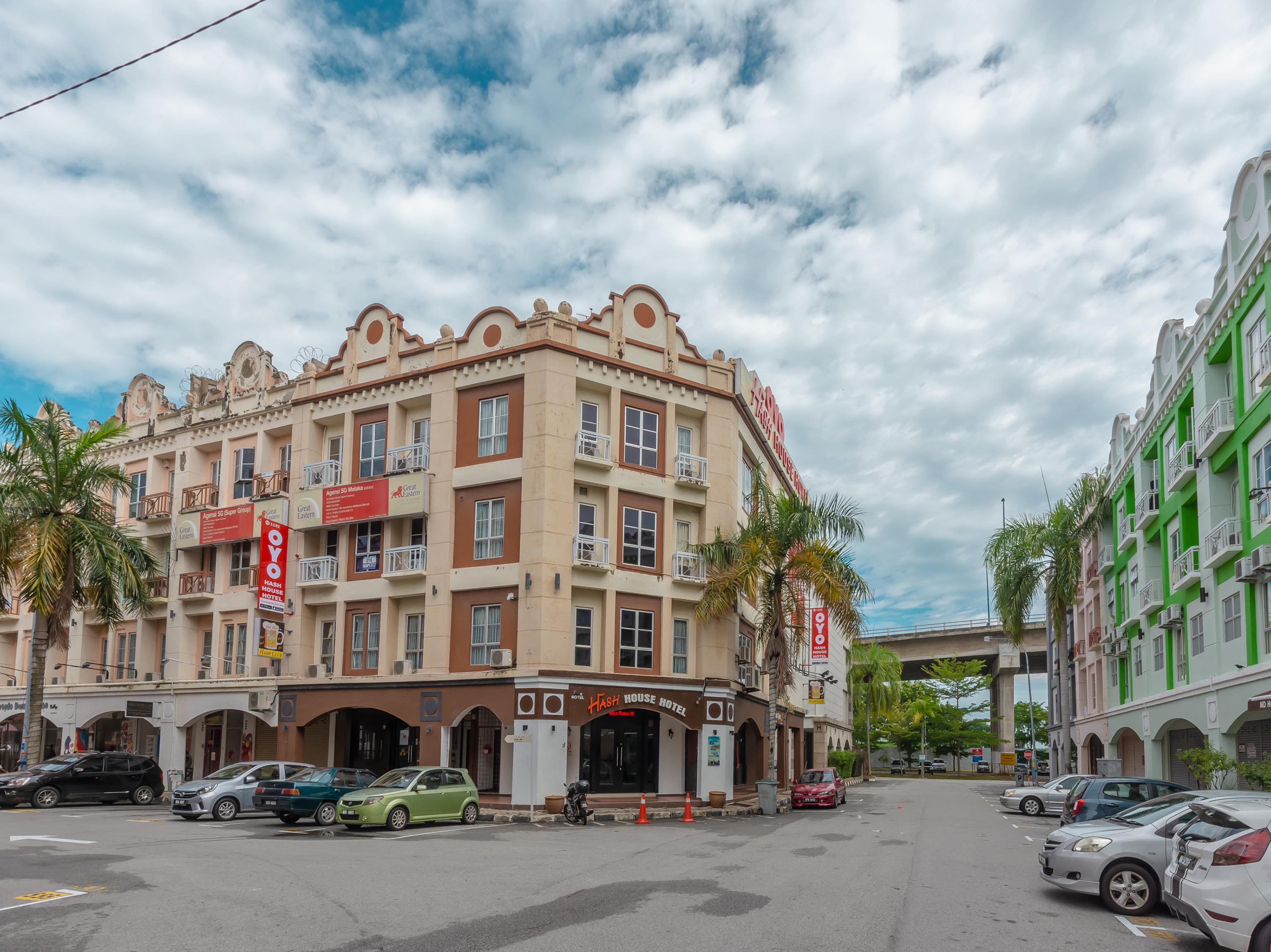 Oyo 1192 Hash House Hotel Malacca Exterior photo