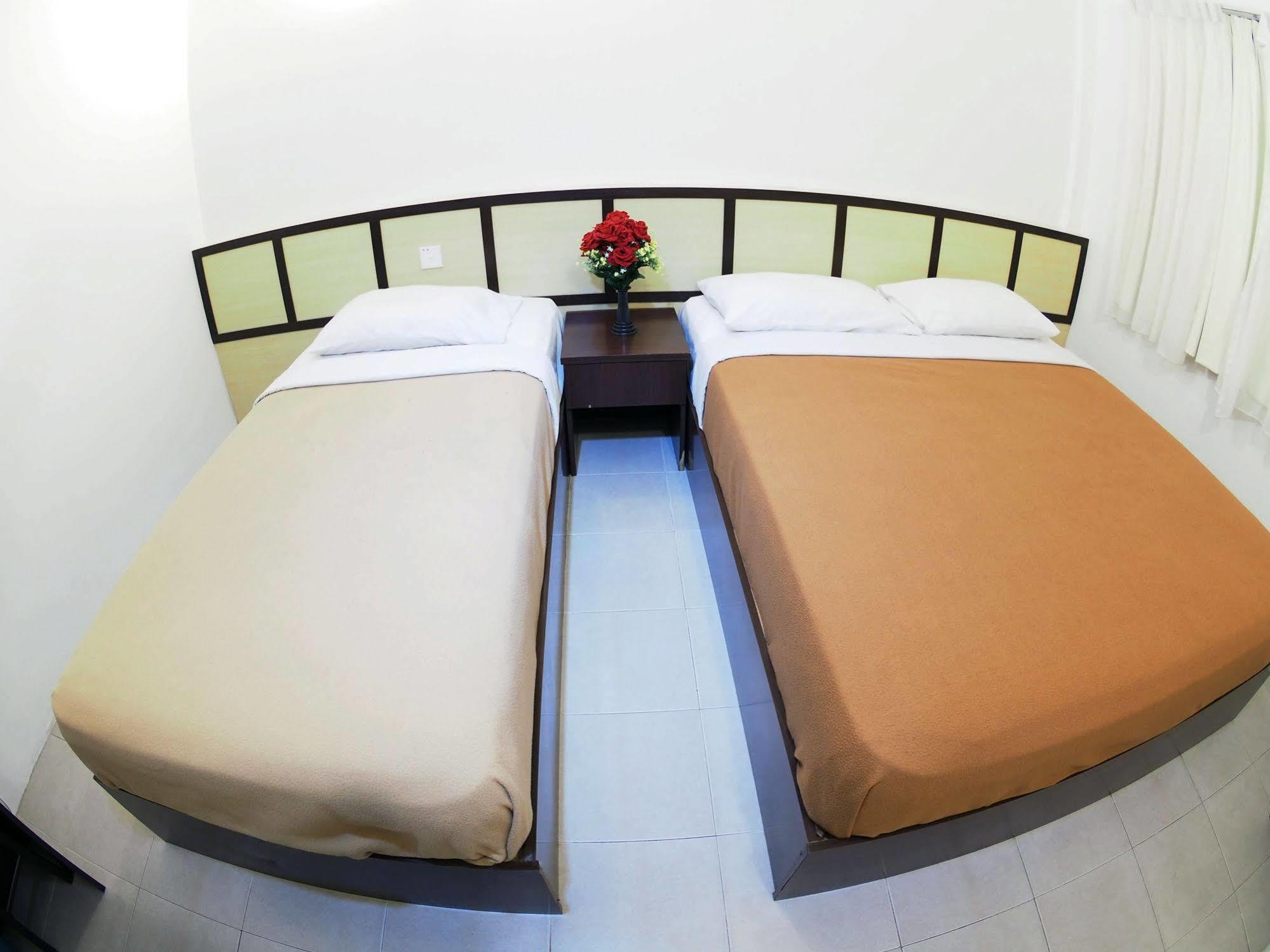Oyo 1192 Hash House Hotel Malacca Exterior photo